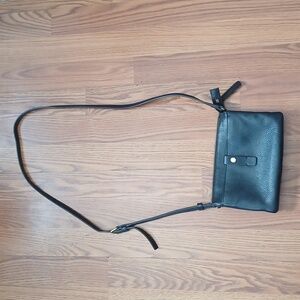 Vince Camuto Black Leather Crossbody Bag With‎ Adjustable Strap
